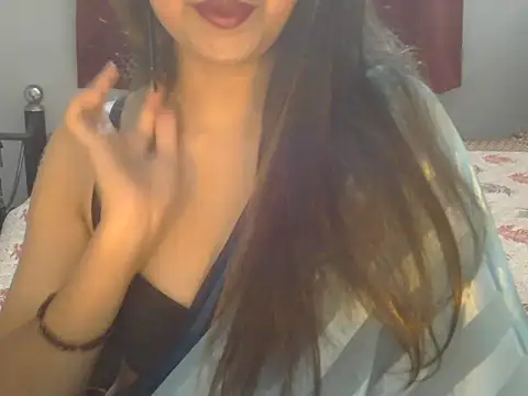 Snapshot of Cute_Srinika chatting on 10.29.25 Cute Srinika online show from 10.29.25