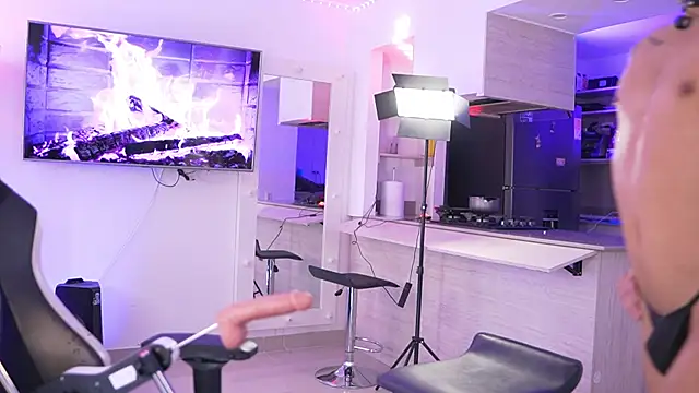 Snapshot of sebas_palacioo chatting on 09.23.25 sebas palacioo online show from 09.23.25