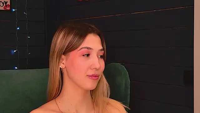 Snapshot of Bella_svon chatting on 03.29.26 Bella svon online show from 03.29.26