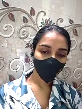 Snapshot of Zoya_G chatting on 09.21.25 Zoya G online show from 09.21.25