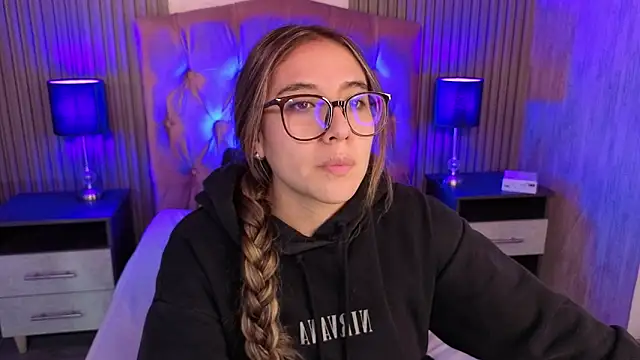 Bonnali lune online show from 02.19.26