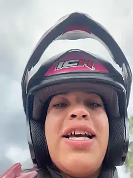 JuanitaMore01 online show from 03.30.26