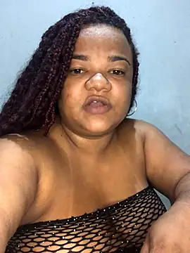 Snapshot of melcarioca1111 chatting on 10.31.25 melcarioca1111 online show from 10.31.25