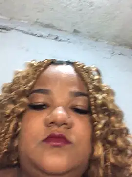 Snapshot of melcarioca1111 chatting on 11.07.25 melcarioca1111 online show from 11.07.25