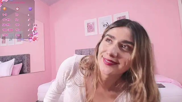 Snapshot of maddie_beauty chatting on 11.13.25 maddie beauty online show from 11.13.25