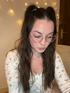 liloush   online show from 04.08.26