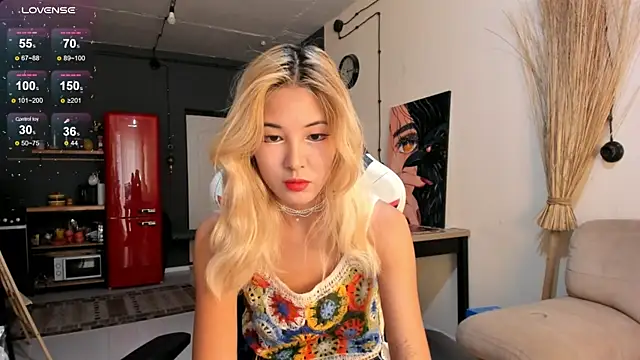 Snapshot of Korean_blink chatting on 04.10.26 Korean blink online show from 04.10.26