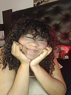 Snapshot of Kymy_marquez chatting on 05.18.26 Kymy marquez online show from 05.18.26