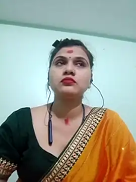 Snapshot of Kavya-Tiwari chatting on 10.24.25 Kavya-Tiwari online show from 10.24.25
