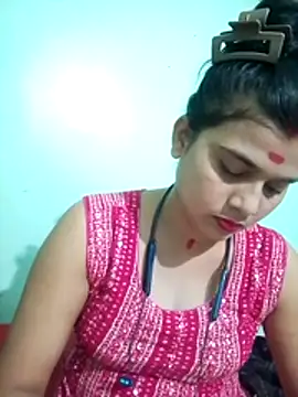 Snapshot of Kavya-Tiwari chatting on 05.17.26 Kavya-Tiwari online show from 05.17.26
