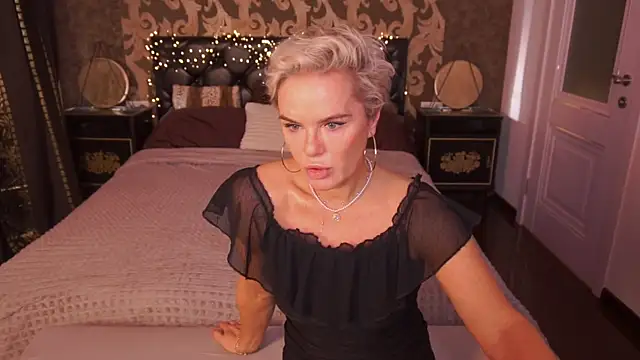 PleasureWeCouple online show from 04.10.26