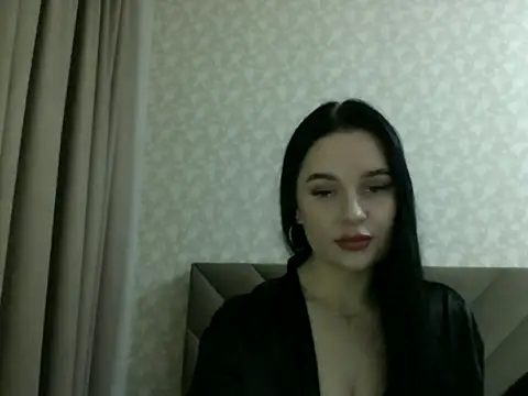 Lulii24 online show from 10.24.25