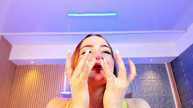 MadisonAnngel online show from 10.08.25