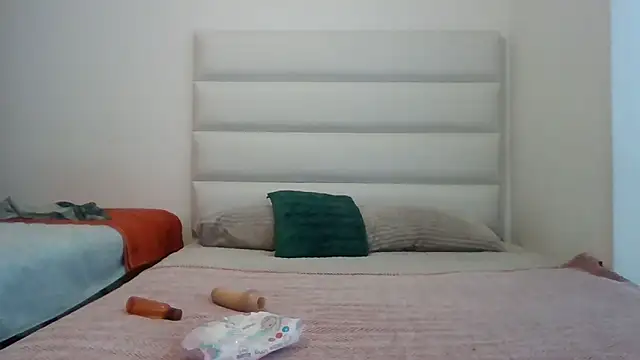 Snapshot of SexyNonnyy chatting on 02.06.26 SexyNonnyy online show from 02.06.26