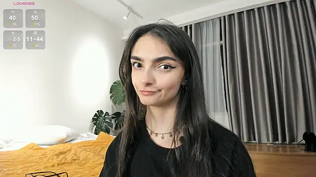 Morena Dolce online show from 04.04.26