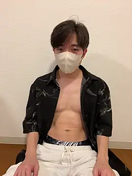 Yuma0718 online show from 02.15.26