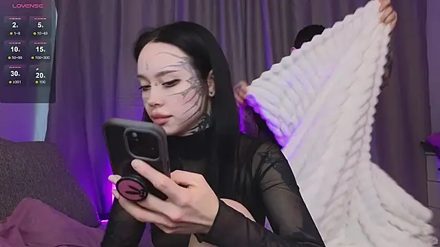 Somniyaa online show from 11.26.25