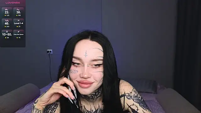 Snapshot of Somniyaa chatting on 05.22.26 Somniyaa online show from 05.22.26