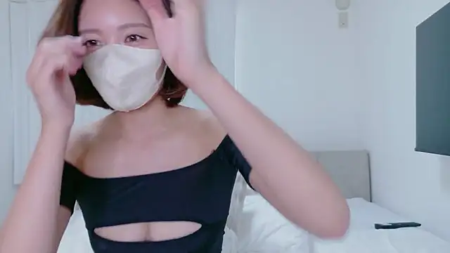 Snapshot of riko_oxo chatting on 05.30.26 riko oxo online show from 05.30.26