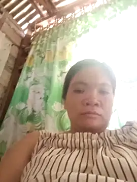 Snapshot of Sweet_dhea05 chatting on 12.03.25 Sweet dhea05 online show from 12.03.25