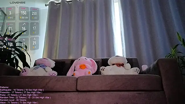 Snapshot of _LittleSammy chatting on 06.05.26 LittleSammy online show from 06.05.26