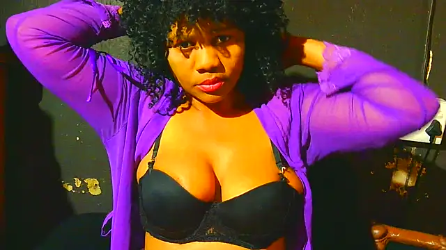 Augustine-Blooomxx online show from 11.13.25