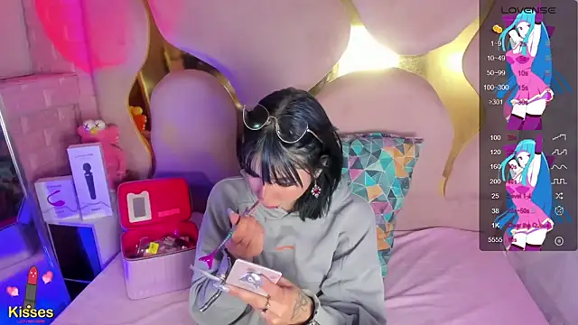 Niina Sissy online show from 03.05.26