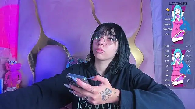 Niina Sissy online show from 03.20.26