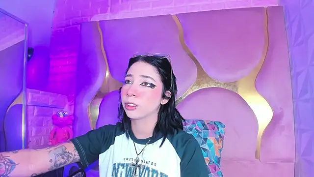 Niina Sissy online show from 05.12.26