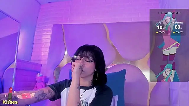 Niina Sissy online show from 05.18.26