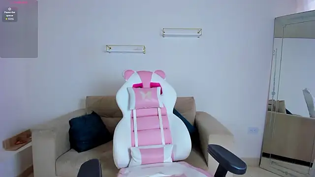 april smiith online show from 02.19.26