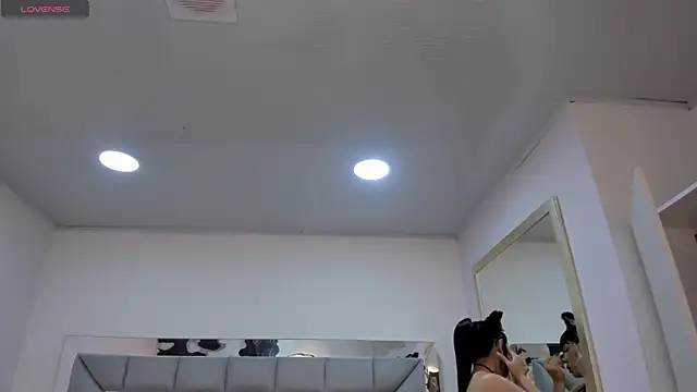 im Lorena online show from 04.10.26