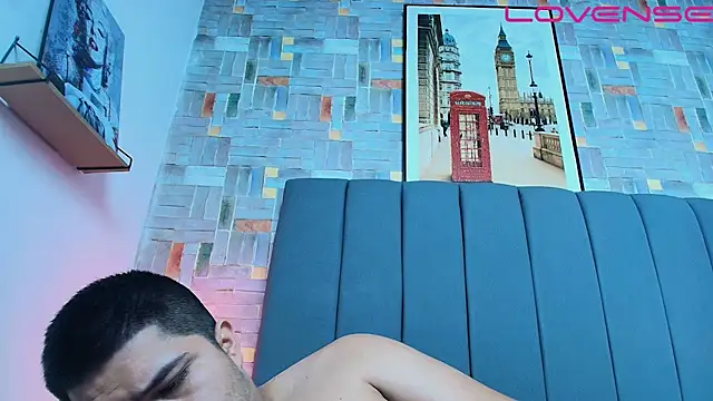 naomi campbel  online show from 03.19.26