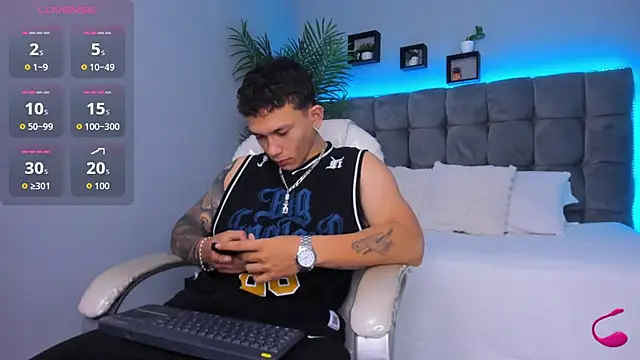 Thomas moon online show from 02.17.26