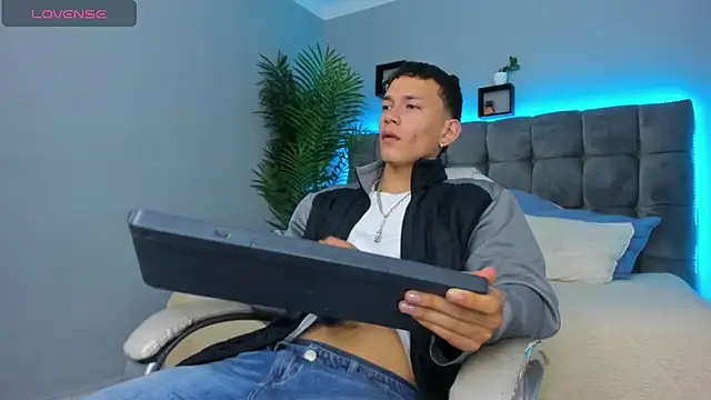 Thomas moon online show from 03.02.26