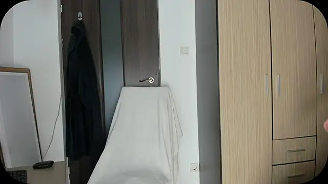 zincky2006 online show from 04.22.26