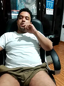 Snapshot of Hotknight chatting on 10.09.25 Hotknight online show from 10.09.25