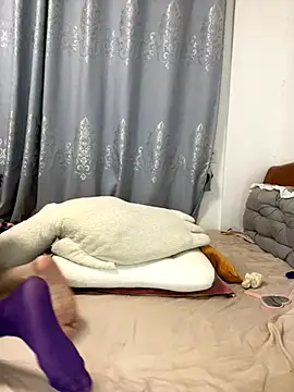 Snapshot of Z0E999 chatting on 10.16.25 Z0E999 online show from 10.16.25