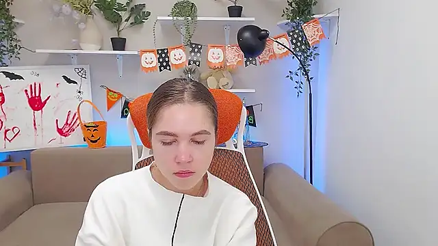 Spicy Lexi online show from 10.17.25