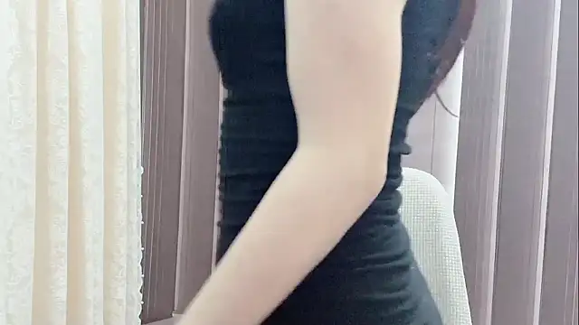 Snapshot of Shenlly chatting on 03.02.26 Shenlly online show from 03.02.26