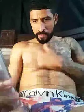 Snapshot of Alexsexygamer chatting on 03.29.26 Alexsexygamer online show from 03.29.26