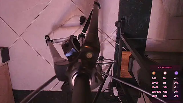 Terraelowen online show from 11.04.25