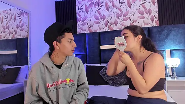 NickandAbby  online show from 02.08.26