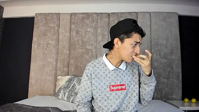 NickandAbby  online show from 02.20.26