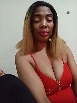 Snapshot of SEXYMOANSXX chatting on 06.29.26 SEXYMOANSXX online show from 06.29.26
