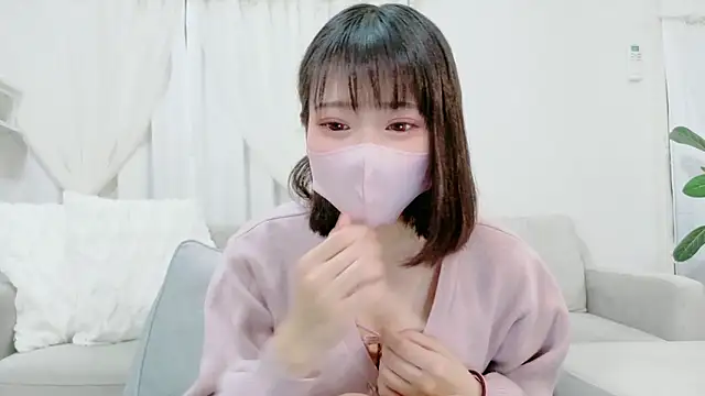 Snapshot of anone10101 chatting on 05.05.26 anone10101 online show from 05.05.26