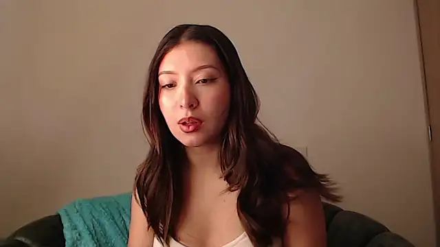 Snapshot of -Ivonny chatting on 09.26.25 -Ivonny online show from 09.26.25