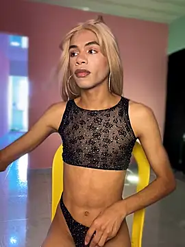 Katy bratz  online show from 02.22.26