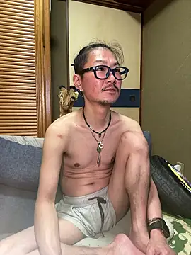 uta002418 online show from 06.06.26