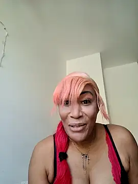 Snapshot of iamlalamilano chatting on 02.25.26 iamlalamilano online show from 02.25.26